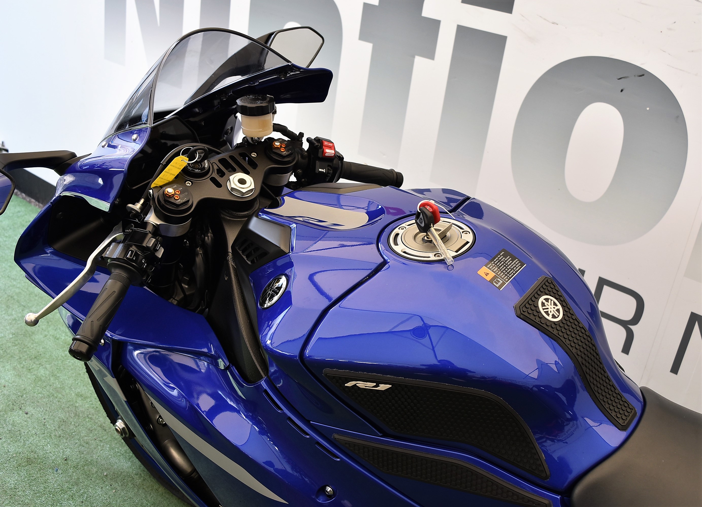 Yamaha YZF R1 – 2021