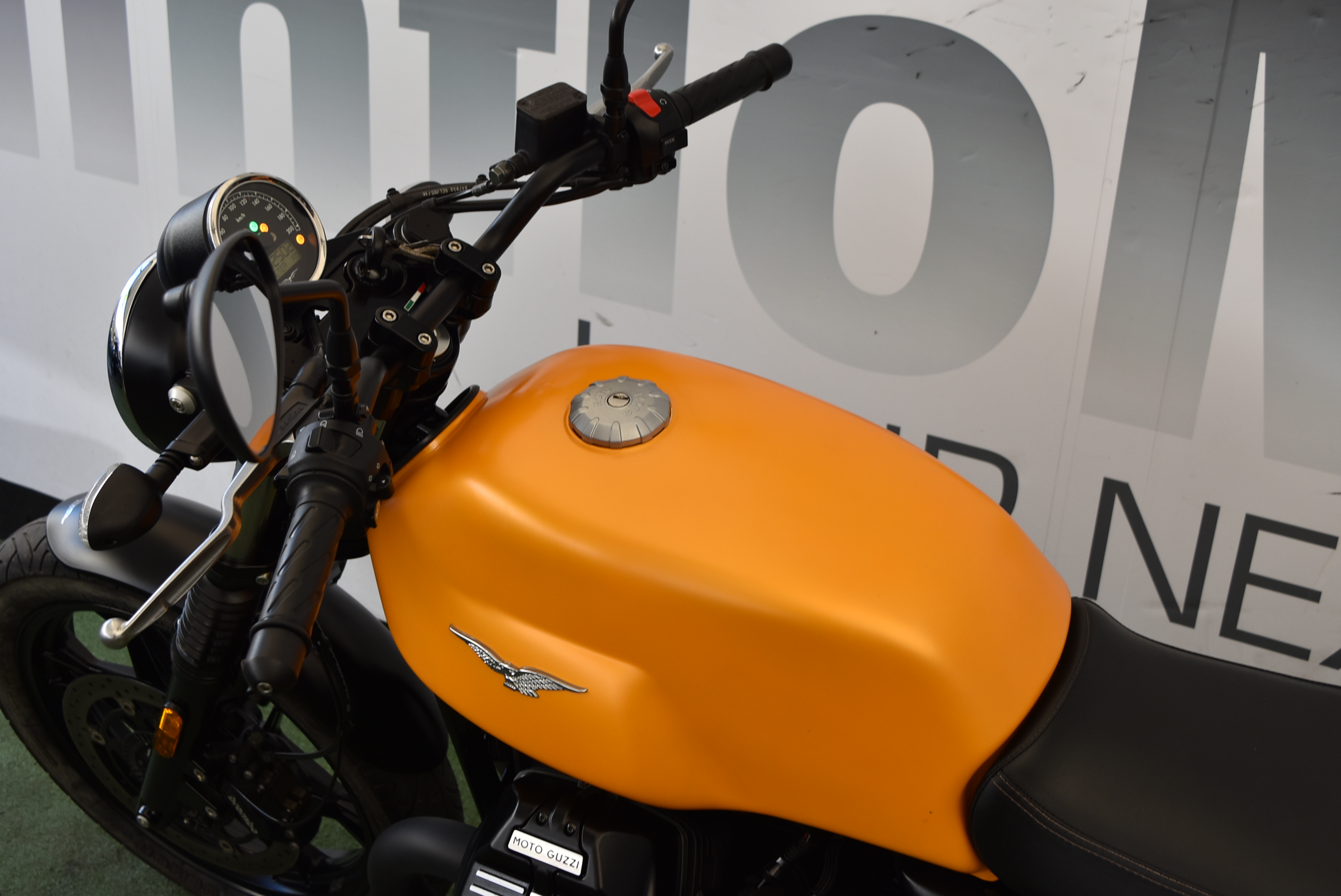 Moto Guzzi V7 III STONE – 2017