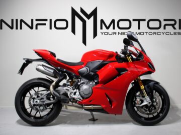 Ducati Panigale V2 S – 2025 KM ZERO
