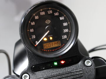Harley-davidson Sporster 883 iron