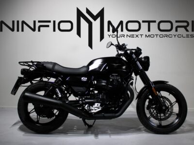 Moto Guzzi V7 Stone – 2022